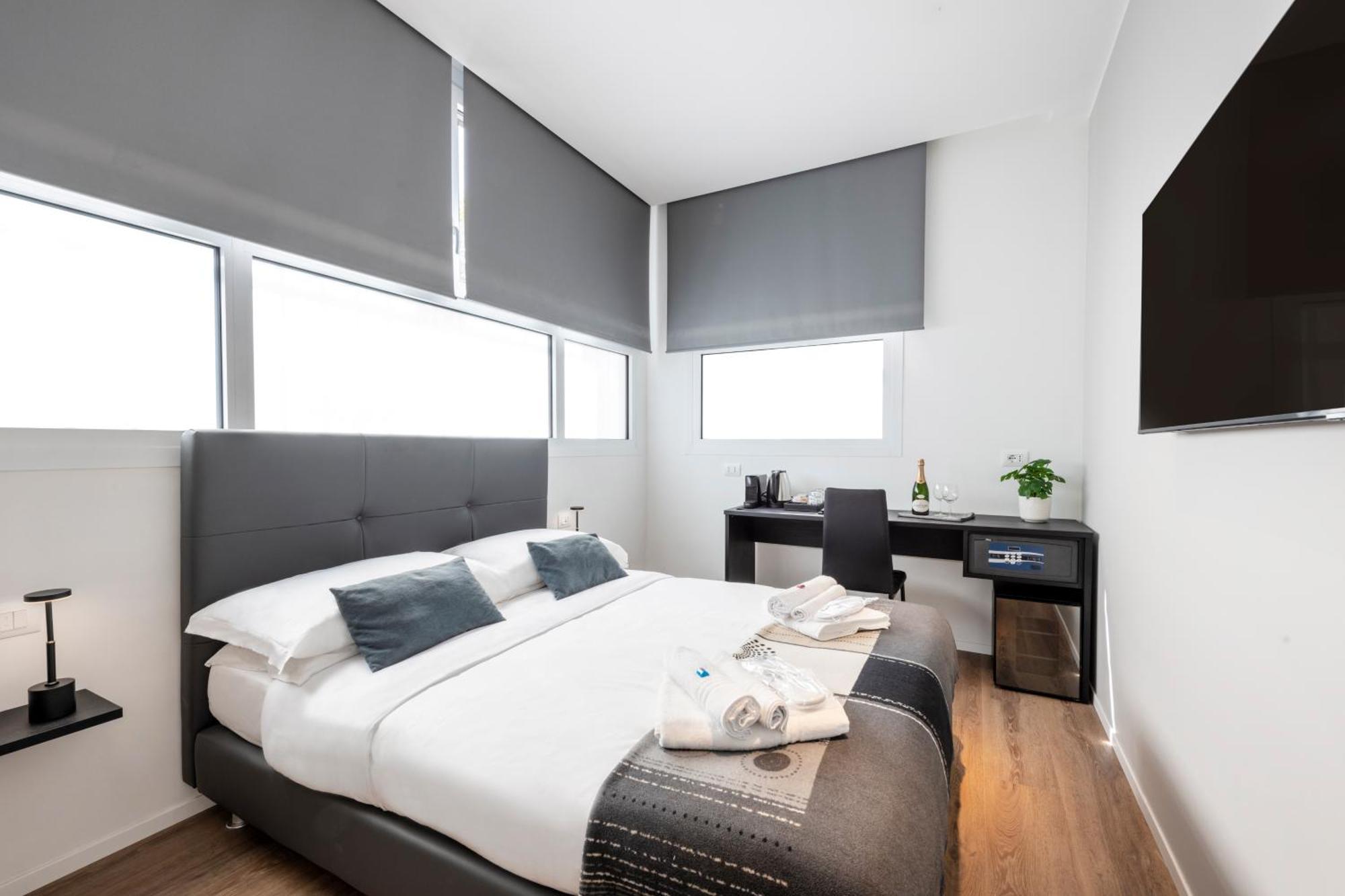 Bnbutler - Inbrera Suites - Giulianova, 1 Milaan Buitenkant foto