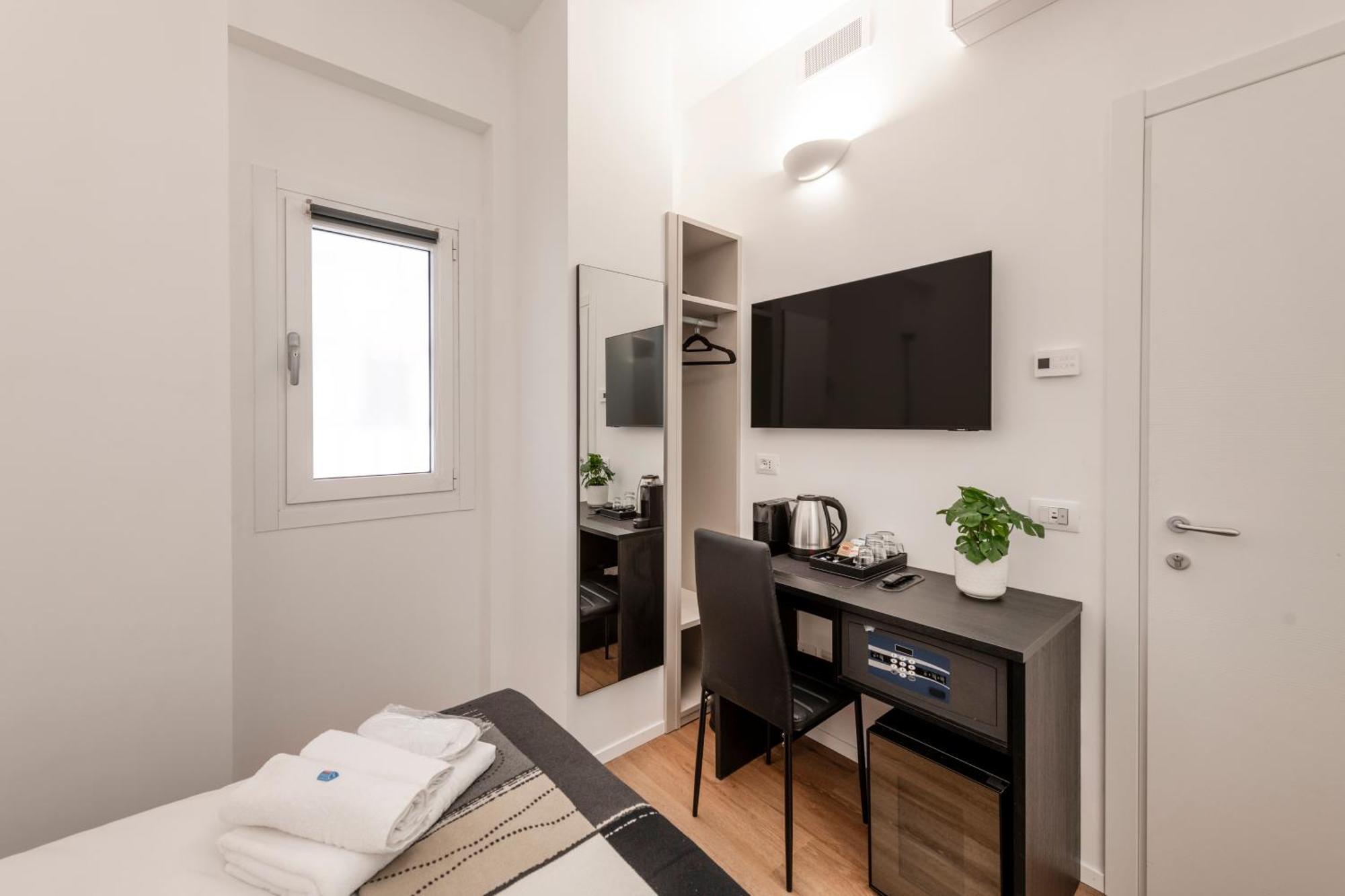 Bnbutler - Inbrera Suites - Giulianova, 1 Milaan Buitenkant foto