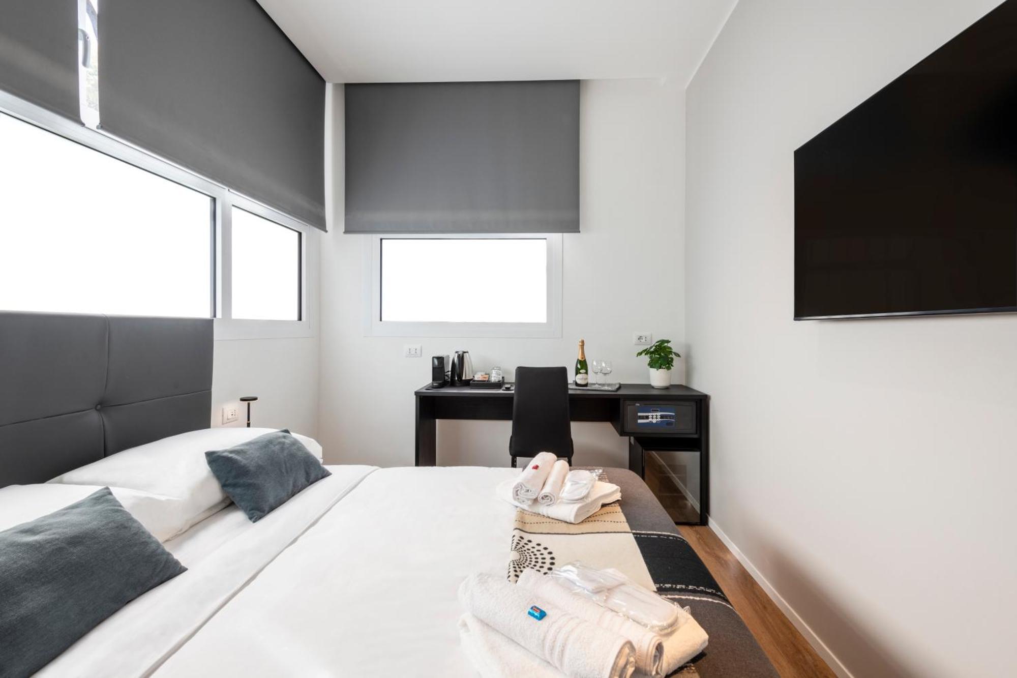 Bnbutler - Inbrera Suites - Giulianova, 1 Milaan Buitenkant foto