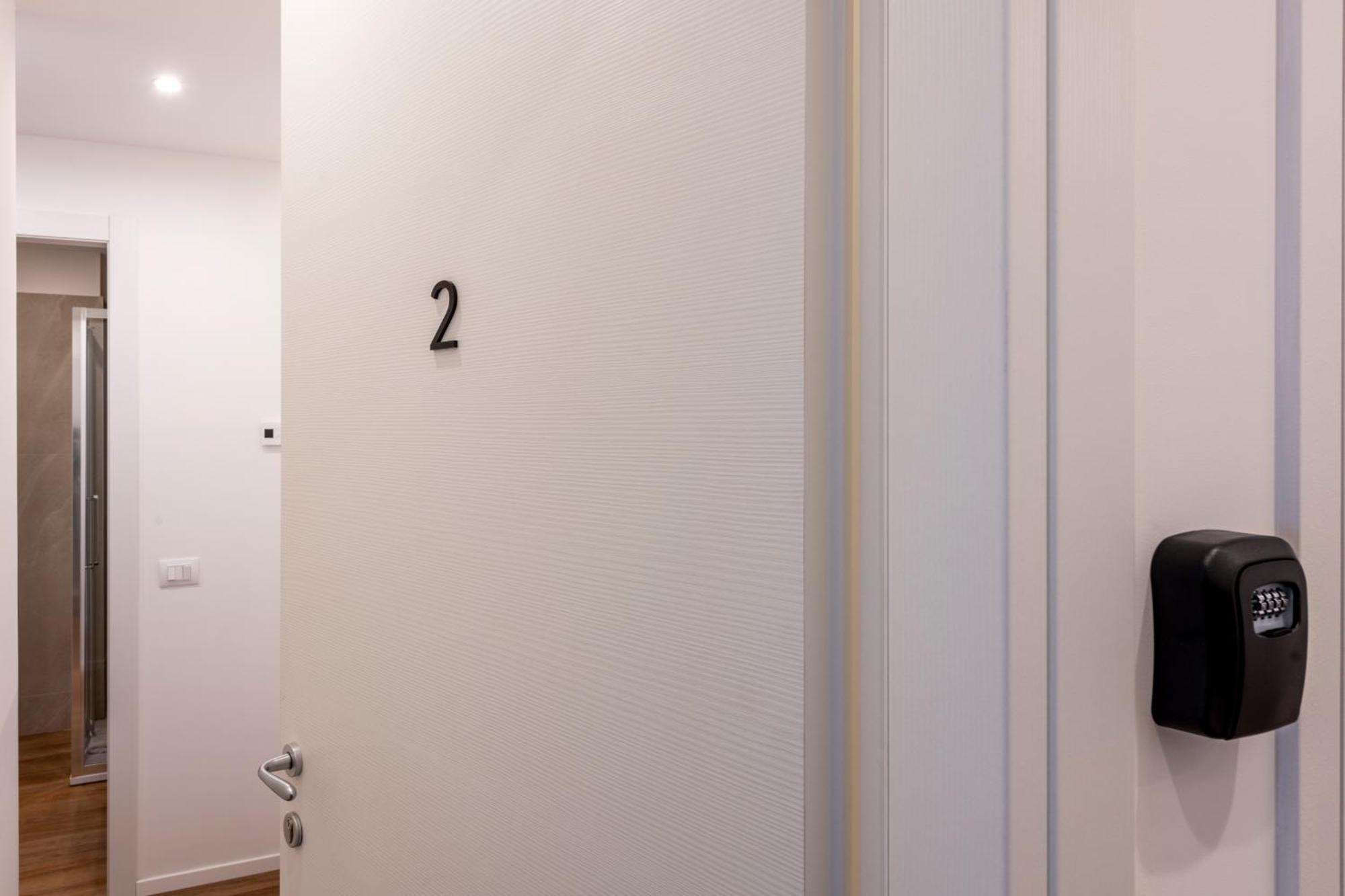 Bnbutler - Inbrera Suites - Giulianova, 1 Milaan Buitenkant foto